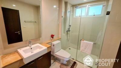 2-BR Serviced Apt. near BTS Phrom Phong