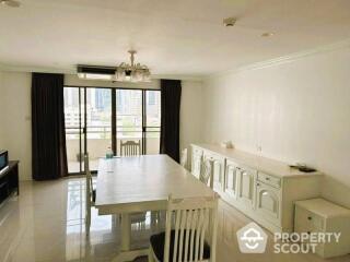 3-BR Condo at Regent On The Park 3 Condominium near MRT Phetchaburi