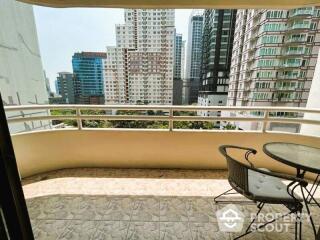 3-BR Condo at Regent On The Park 3 Condominium near MRT Phetchaburi