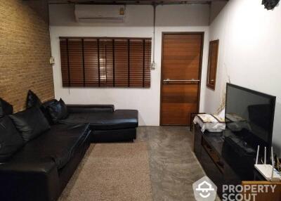 2-BR Townhouse near BTS Thong Lor