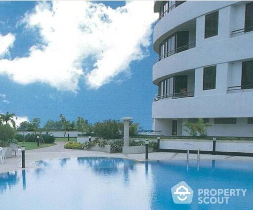 4-BR Condo at Moon Tower Condominium near BTS Thong Lor