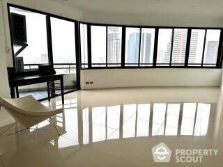 4-BR Condo at Moon Tower Condominium near BTS Thong Lor