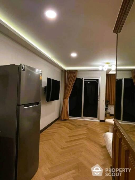 2-BR Condo at D.S. Tower 2 Sukhumvit 39 Condominium near MRT Sukhumvit