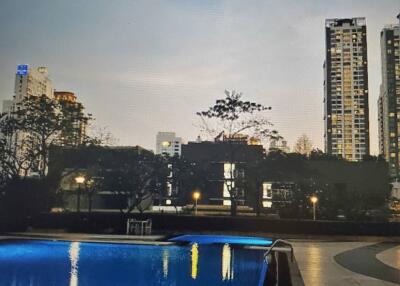 2-BR Condo at D.S. Tower 2 Sukhumvit 39 Condominium near MRT Sukhumvit