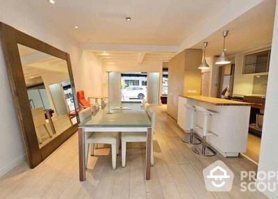 3-BR Townhouse near BTS Phrom Phong