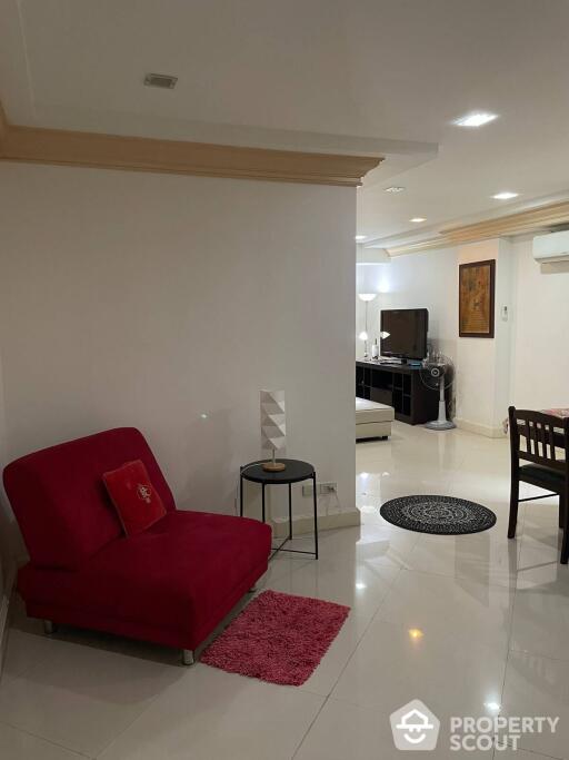 2-BR Condo at Euro Classic Condominium near BTS Nana