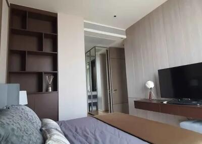 28 Chidlom 2 bedroom condo for rent