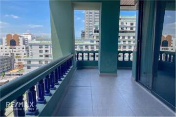 4 bed 4 baht for rent duplex style BTS Ploenchit