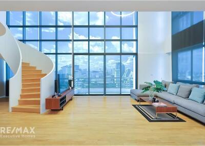 "Luxurious 4BR Condo in Sukhumvit 39 for Rent Now!"