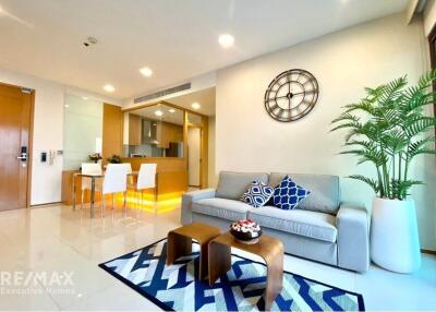 Luxurious 1-Bed Condo in The Emporio Place, Bangkok