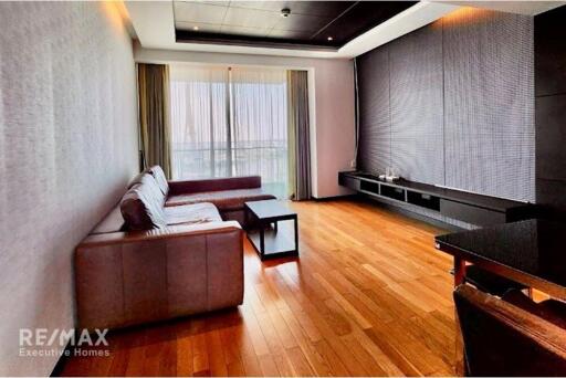 Luxurious 2-Bed Condo at The Pano, Bangkok