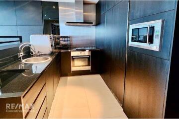 Luxurious 2-Bed Condo at The Pano, Bangkok