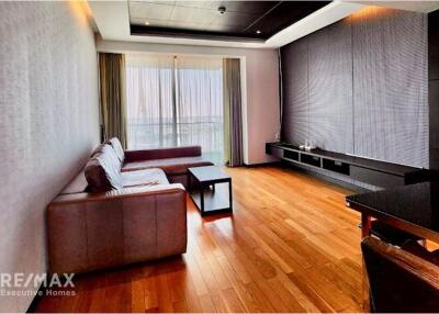 Luxurious 2-Bed Condo at The Pano, Bangkok