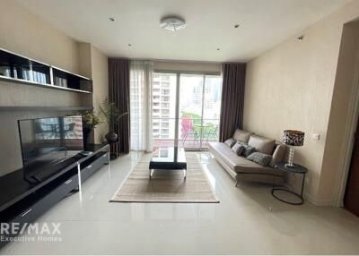 "Luxury 2-BR Condo in The Legend Saladaeng"