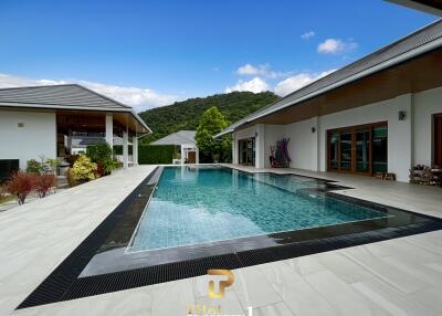 Luxury Modern Bali-Style 3 Bedroom Pool At Villa Hillside Hamlet 8