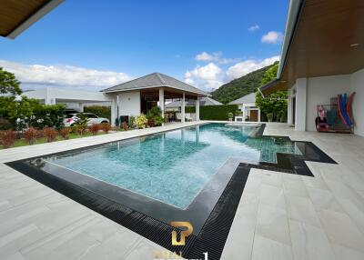 Luxury Modern Bali-Style 3 Bedroom Pool At Villa Hillside Hamlet 8