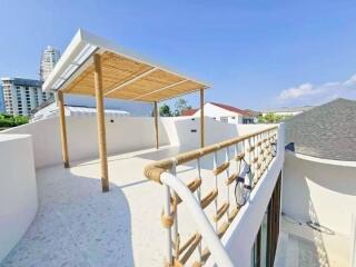 Rooftop terrace with shade structure