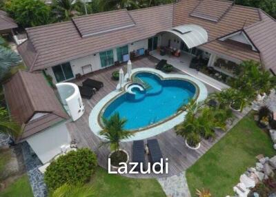 NATURAL LAKE HILL : Great Design + Quality 4 Bed Pool Villa on large end corner plot