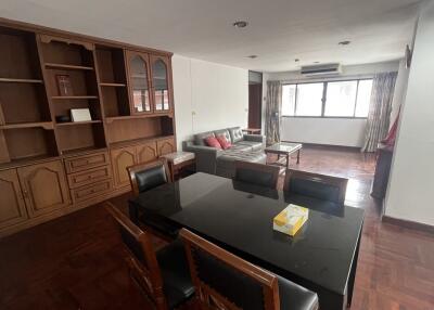 Buy-to-Renovate Condo Sukhumvit 15 Sale