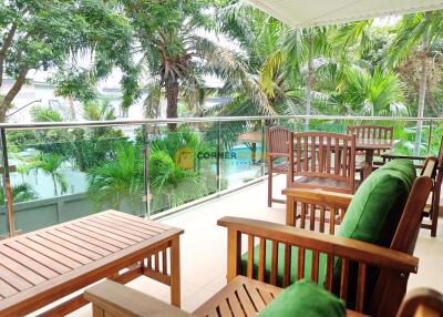 2 bedroom Condo in The Park Jomtien Jomtien