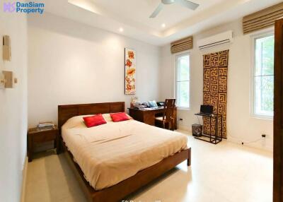 Hot-deal 3-Bedroom Pool Villa in Hua Hin at Red Mountain Waterside