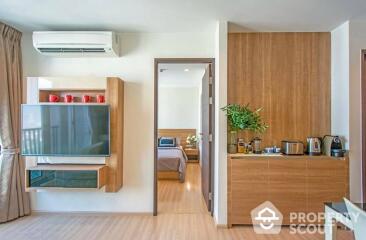 1-BR Condo at Rhythm Sathorn near BTS Saphan Taksin