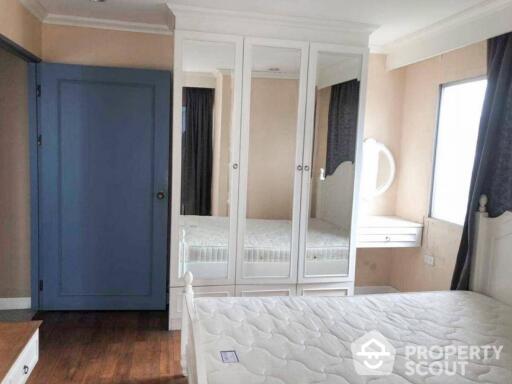 2-BR Condo at Wittayu Complex near BTS Phloen Chit