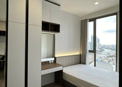 1-BR Condo at Rhythm Charoenkrung Pavilion near BTS Saphan Taksin