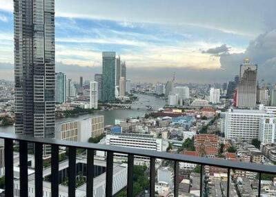 1-BR Condo at Rhythm Charoenkrung Pavilion near BTS Saphan Taksin