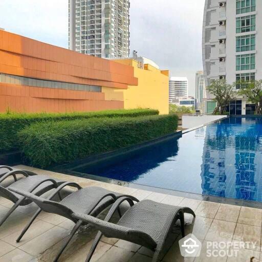 Studio Condo at Nusasiri Grand Condominium near BTS Ekkamai