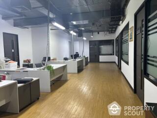 Office Space for Sale in Bang Kapi