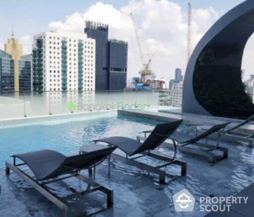 1-BR Condo at The Edge Sukhumvit 23 near MRT Sukhumvit