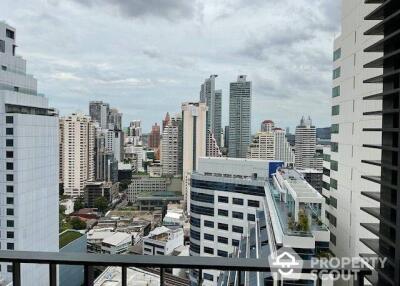 1-BR Condo at The Edge Sukhumvit 23 near MRT Sukhumvit