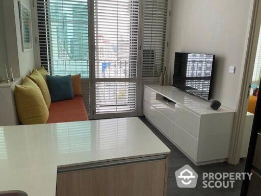 1-BR Condo at The Edge Sukhumvit 23 near MRT Sukhumvit