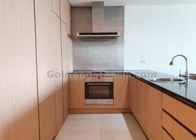 2 Bedrooms Furnished Condo The Pano - Rama 3, Riverside