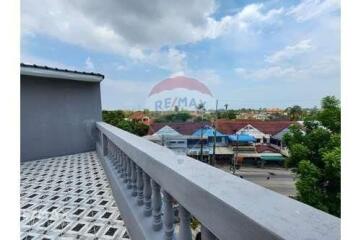 Prime commercial buildings on Pattaya, rare opportunity.