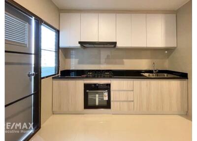 Renovated 3-Bedroom with Spacious Balcony in Asoke - Pet-Friendly