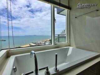 Sea View 2 Bedroom High Floor In Reflection Condo Pattaya For Rent