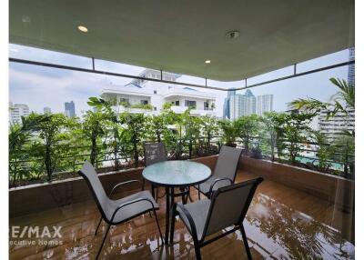 This stunning 3 bedroom,Pet friendly,Bts Thonglor