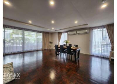 This stunning 3 bedroom,Pet friendly,Bts Thonglor