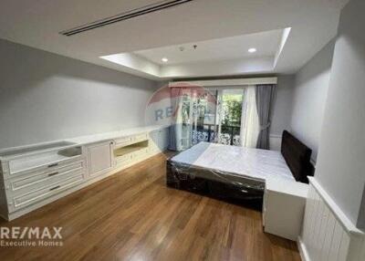 Luxury 3BR Condo in Khlong Toei, Bangkok