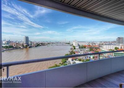 Luxurious 2BR Condo in Central Bangkok