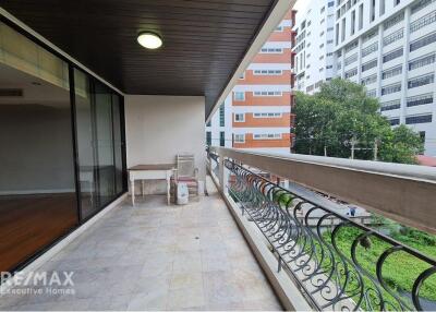 3Bed+Maid Room Condo Big Balcony in Prime Sukhumvit