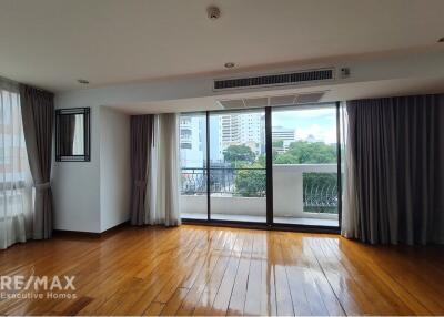 3Bed+Maid Room Condo Big Balcony in Prime Sukhumvit