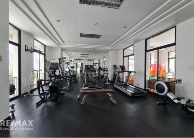 3Bed+Maid Room Condo Big Balcony in Prime Sukhumvit