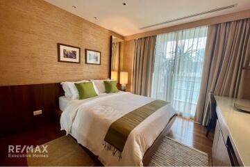 Urban Luxury: 2-Bed Condo in Bang Rak, Bangkok