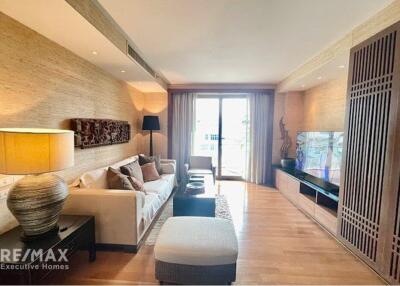 Urban Luxury: 2-Bed Condo in Bang Rak, Bangkok