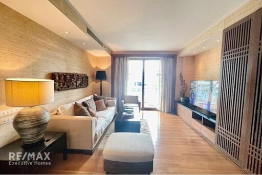 Urban Luxury: 2-Bed Condo in Bang Rak, Bangkok