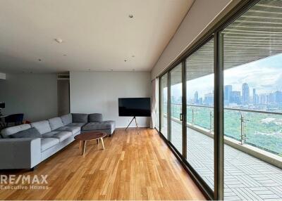 Luxury 3-Bed Condo in Bangkok