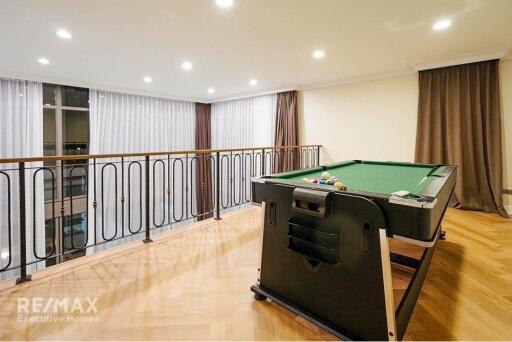 Luxurious 4 Bed Townhouse with Private Swimming Pool in Thonglor